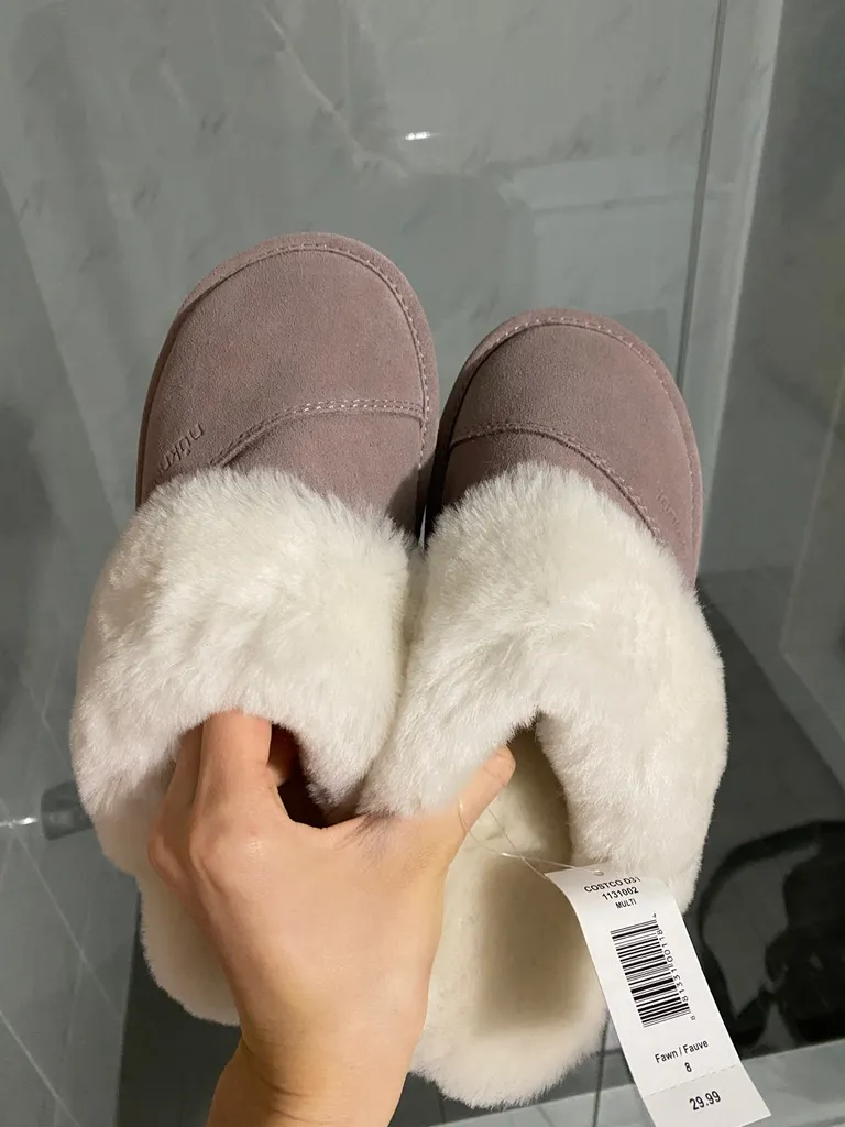 Brand New Nuknuuk Real Sheepskin Slippers photo 1