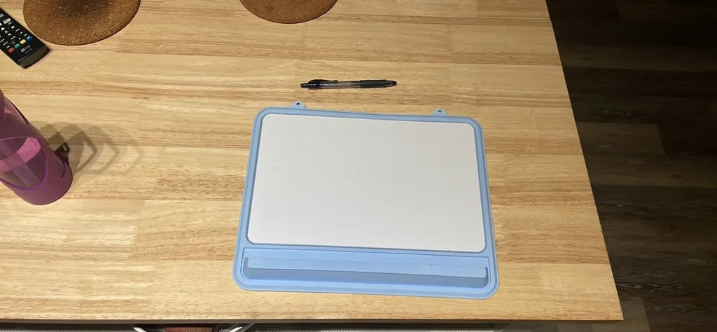 Free dry erase board photo 1