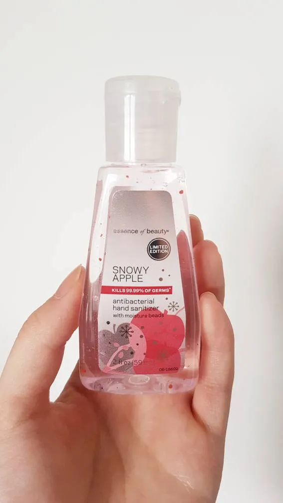 Snowy Apple Scented Hand Sanitizer photo 1