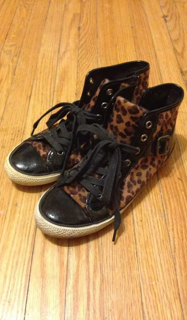 Leopard Print Shoes - Wm 9 photo 1