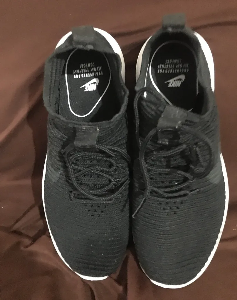 Comfort Fit Nike Slip -On photo 1