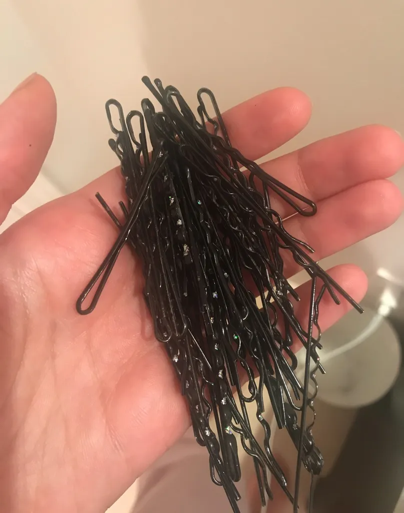 FREE - Bobby Pins photo 1