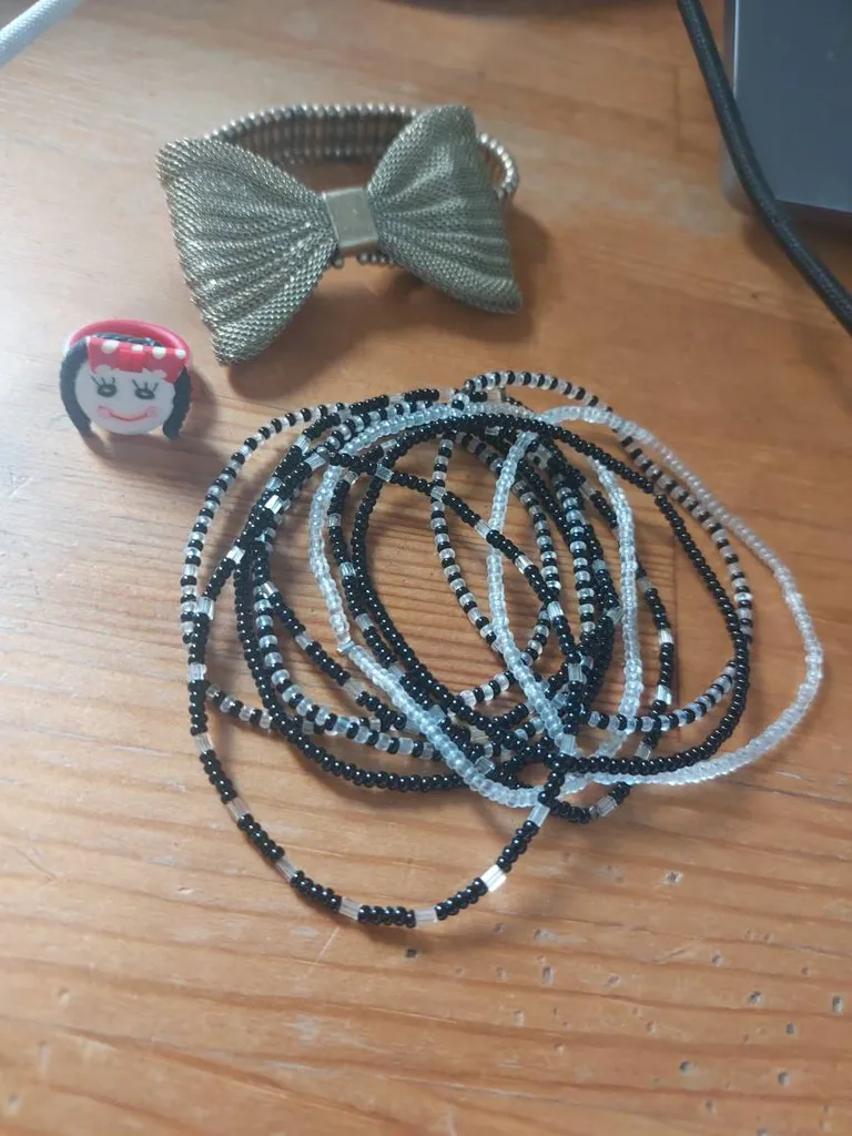 FREE accessories photo 1