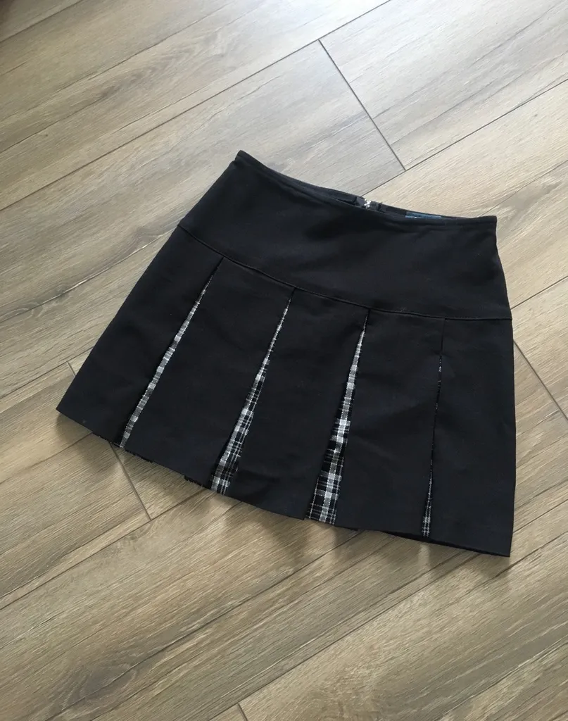 Black Skirt With Plaid Details photo 1