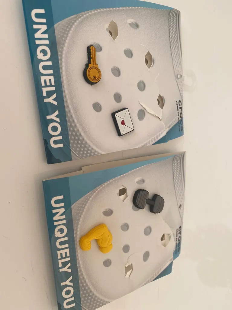Crocs Charms (4) - Unused photo 1