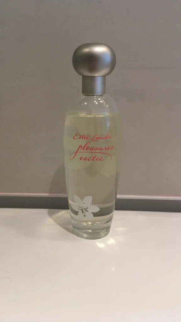 Estée Lauder Pleasures Exotic Perfume photo 1