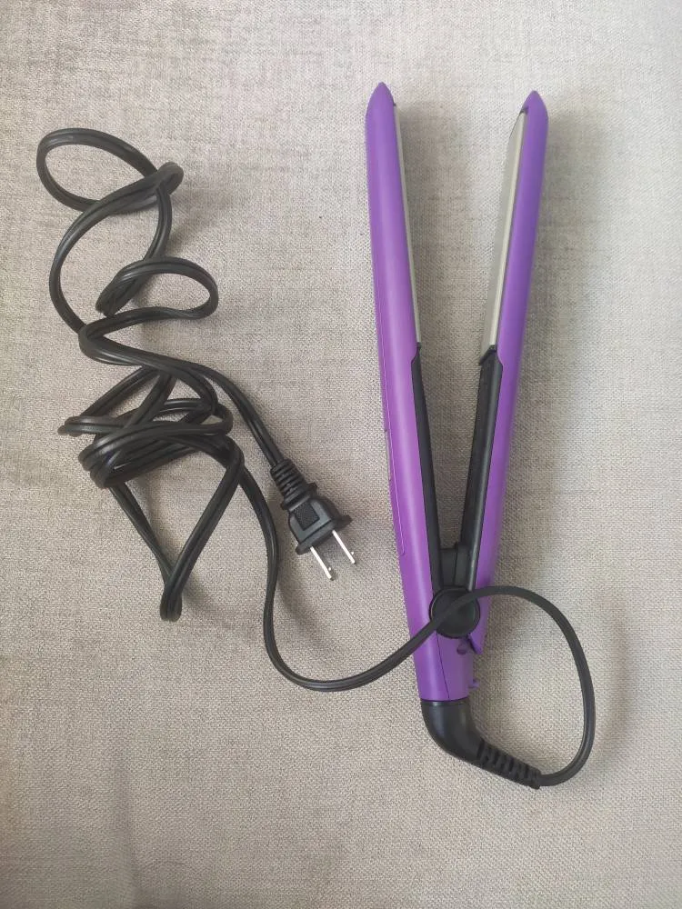 Almost new hair straighteners photo 1