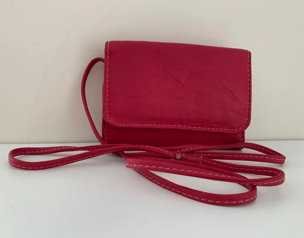 Wallet on a String photo 1