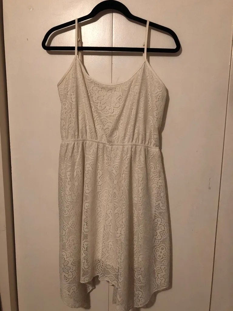 LIKE NEW White Dress Size L photo 1