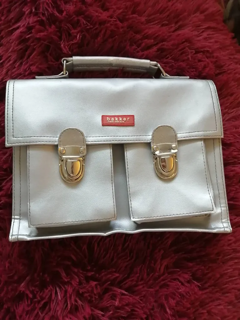 Bakker Made With Love - Silver Purse photo 1