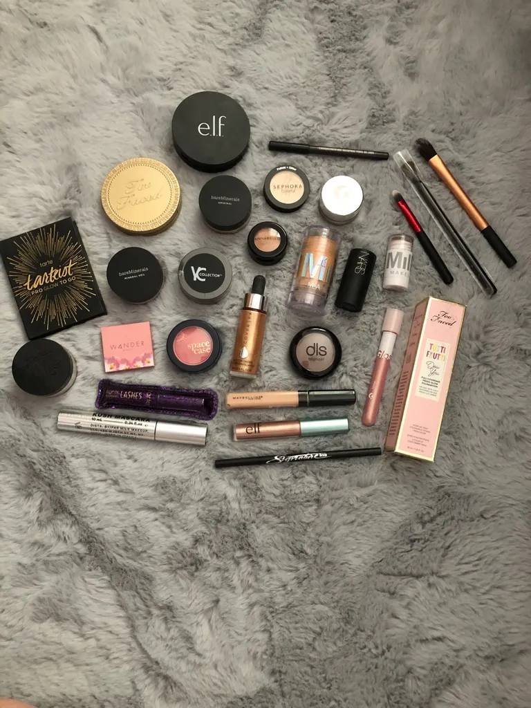 a bunch of makeup! photo 1