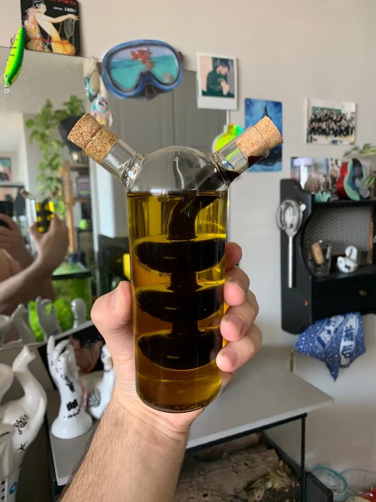 Oil And Balsamic Vinegar Pourer (comes Empty/Clean) photo 1