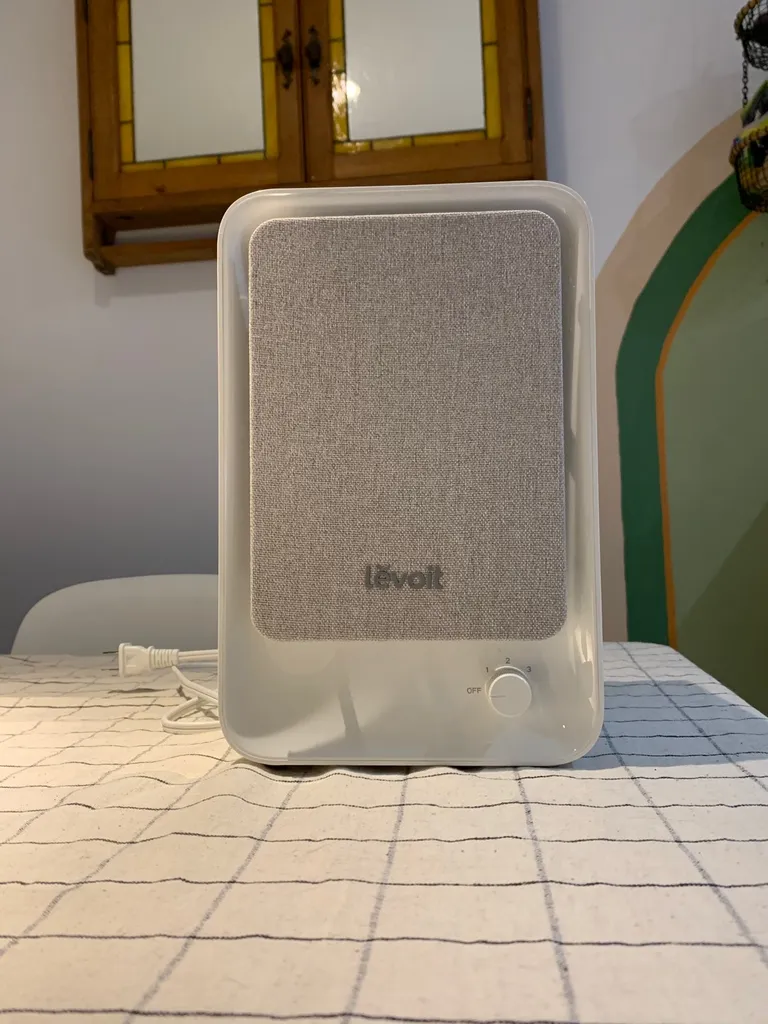 Air purifier photo 1