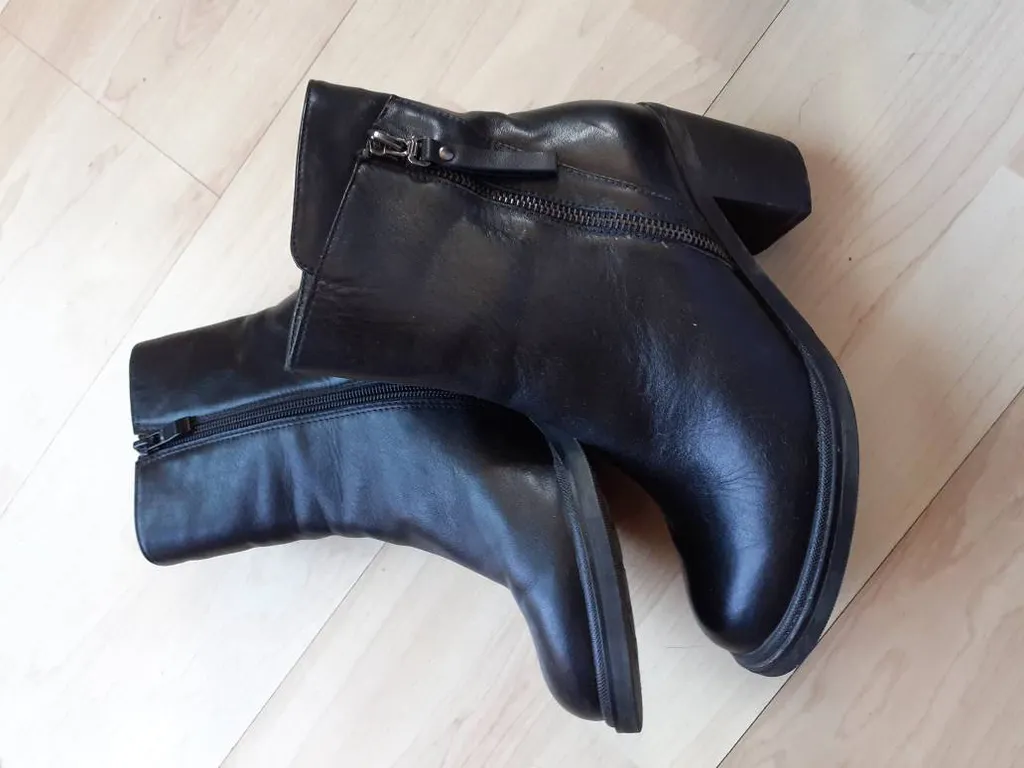 Leather Ankle Boot photo 1