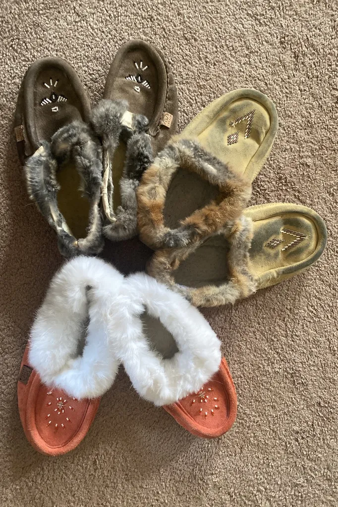 3 Pairs Of Slippers / Moccasins photo 1