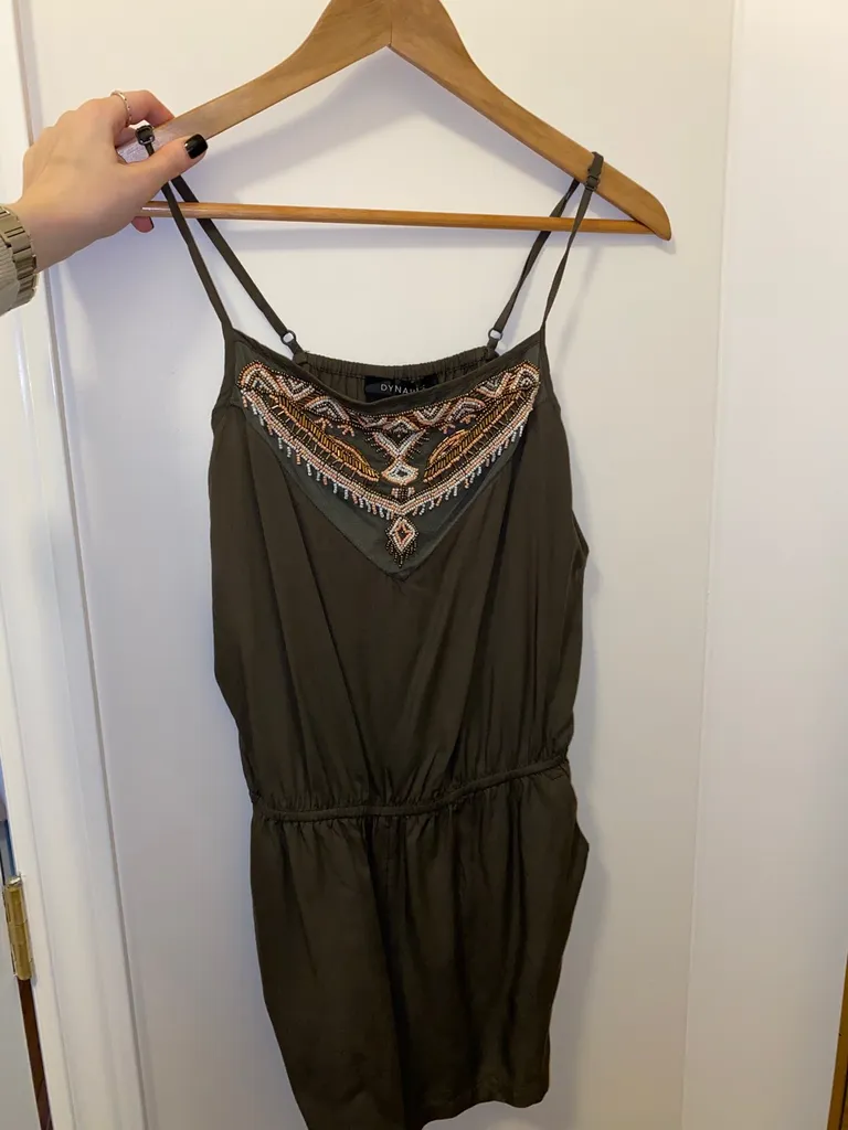 DYNAMITE Romper XS photo 1