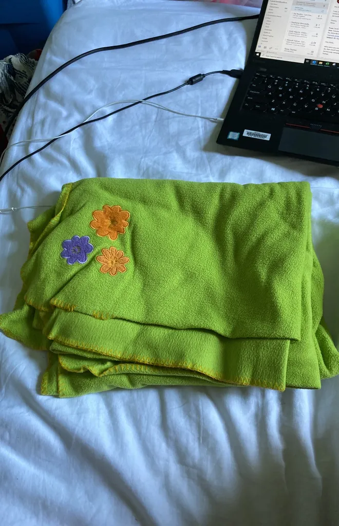 Green Blanket photo 1