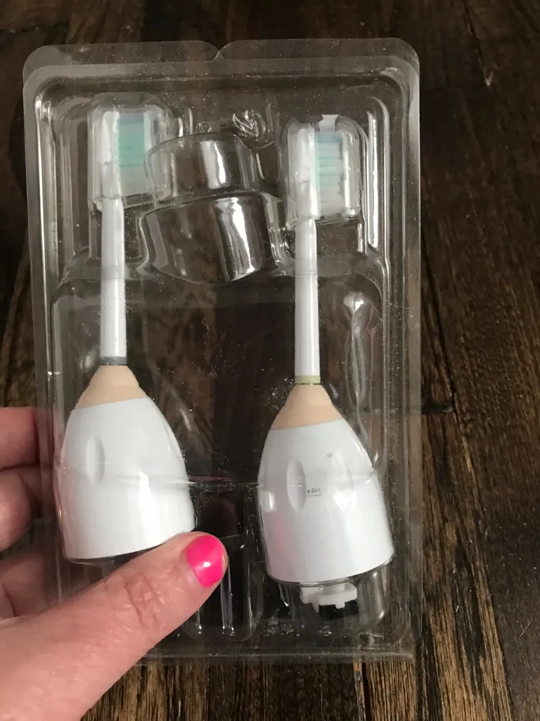 Electric Tooth Brush Heads photo 1