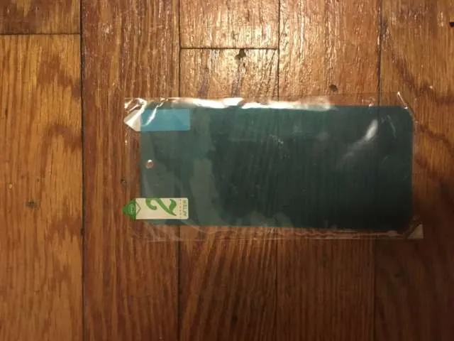 iPhone 5 Screen Protector photo 1