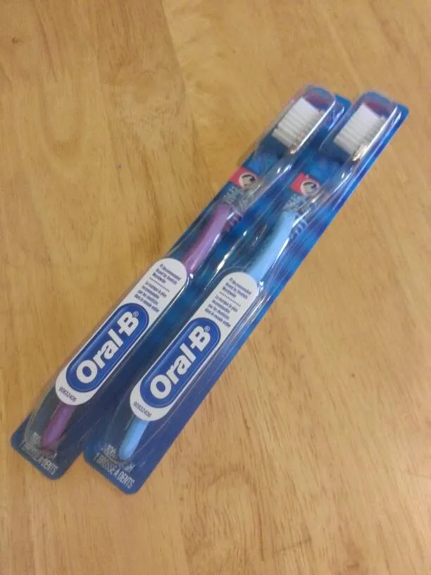 Oral B Toothbrushes photo 1