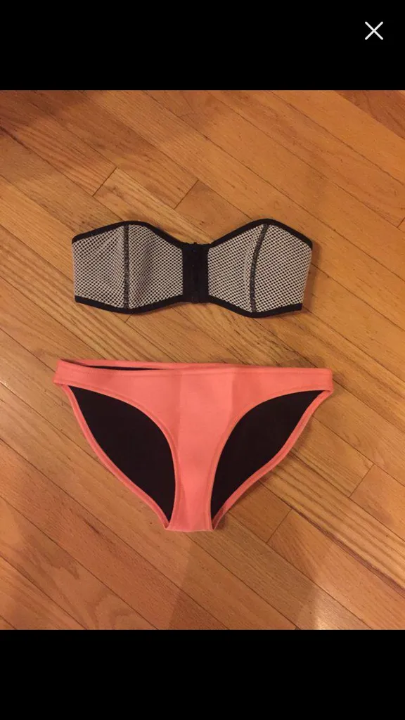TRIANGL TWO-PIECE | TOP SMALL, BOTTOM MEDIUM photo 1