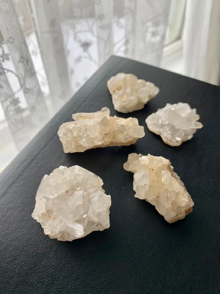 Raw Quartz Crystal Clusters photo 1