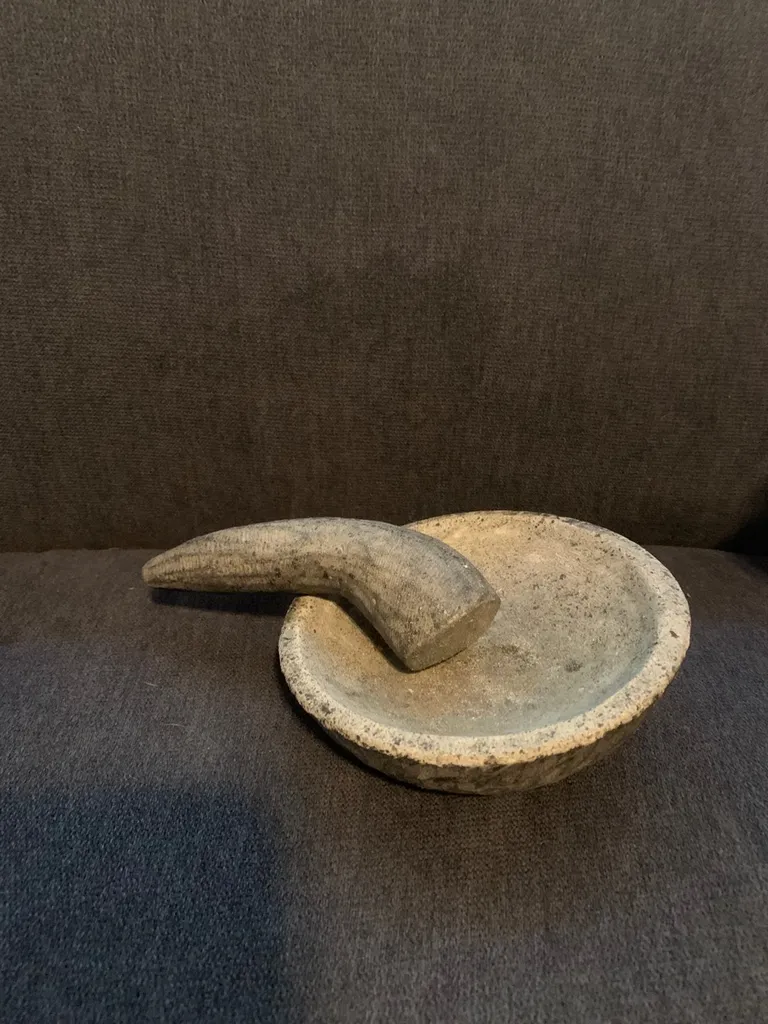 Mortar & pestle photo 1
