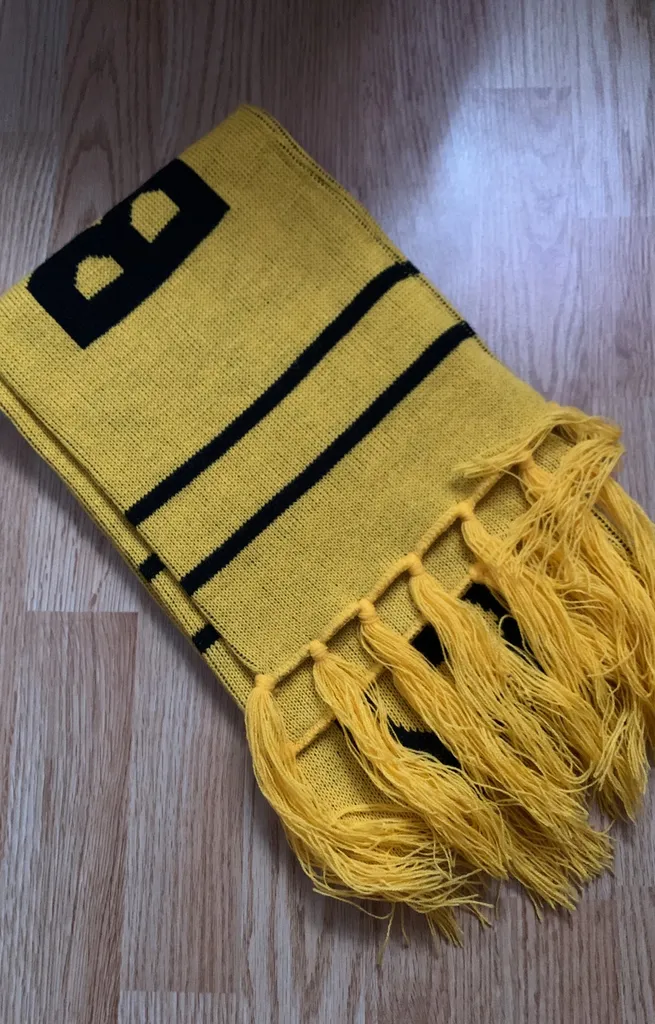 Yellow And Black Scarf photo 1