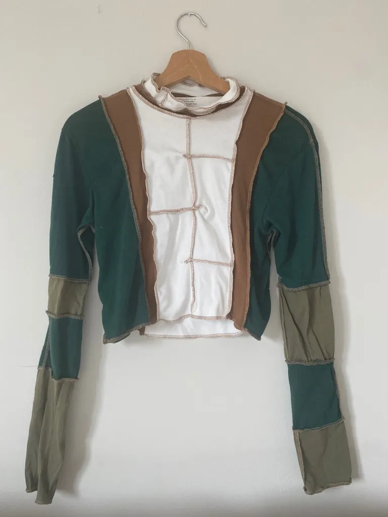 Stitched top photo 1