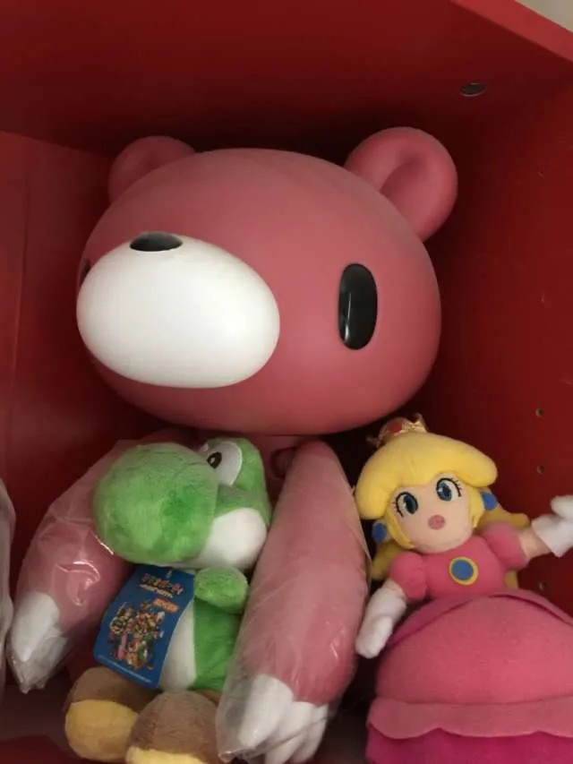 Gloomy Bear / Princess Peach / Yoshi photo 1