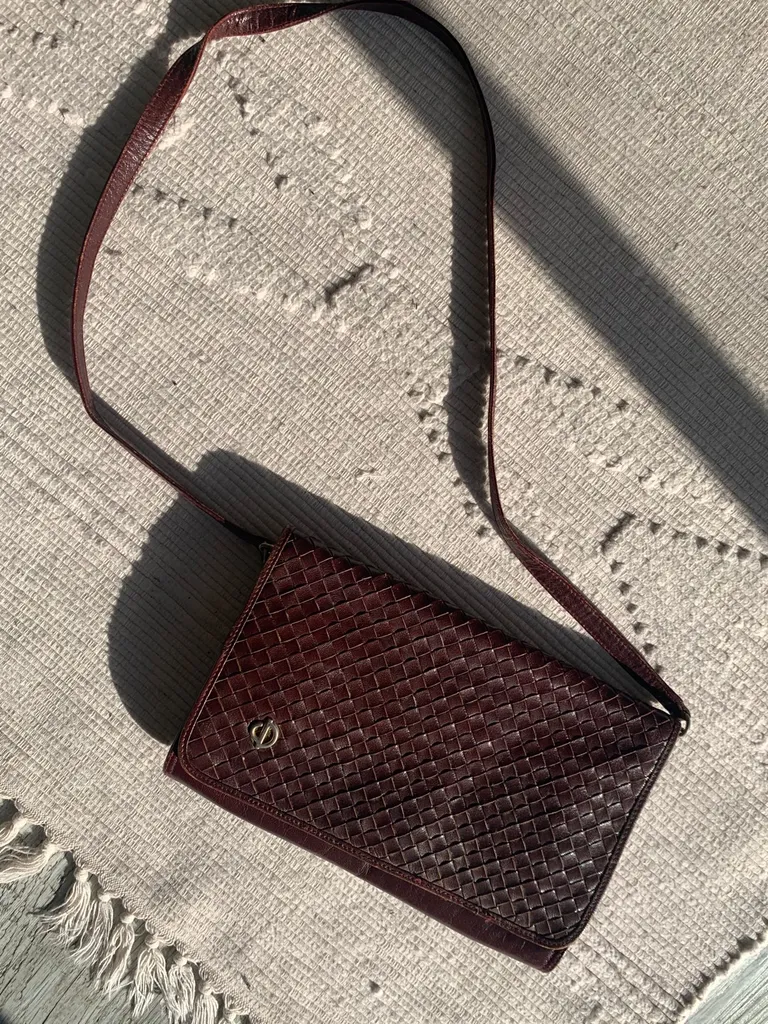 Leather Handbag photo 1