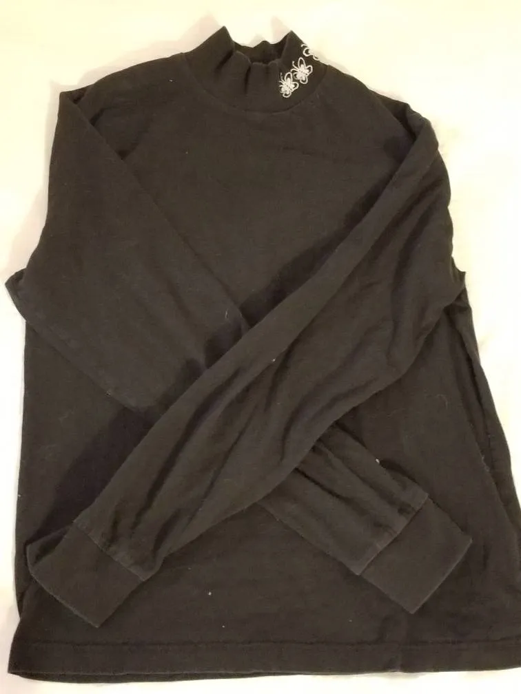 UO Butterfly Turtleneck photo 1