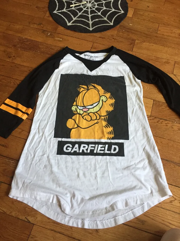 Garfield tee/nightshirt photo 1