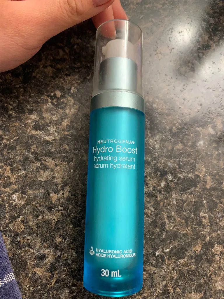 Neutrogena Hyaluronic Acid Serum photo 1