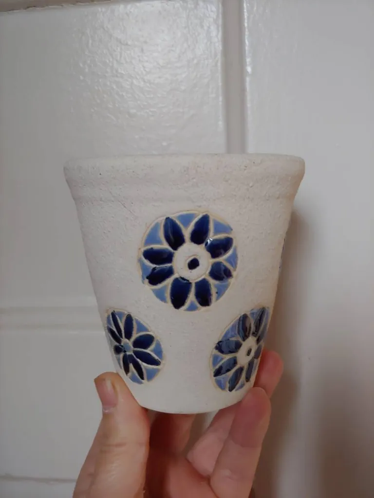 Plant Pot With Drainage Hole. photo 1