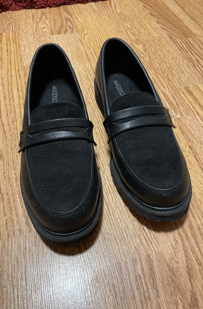 @Women’s Loafers photo 1