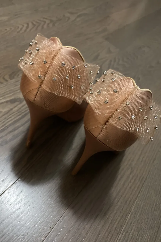 Le Chateau Heels photo 1