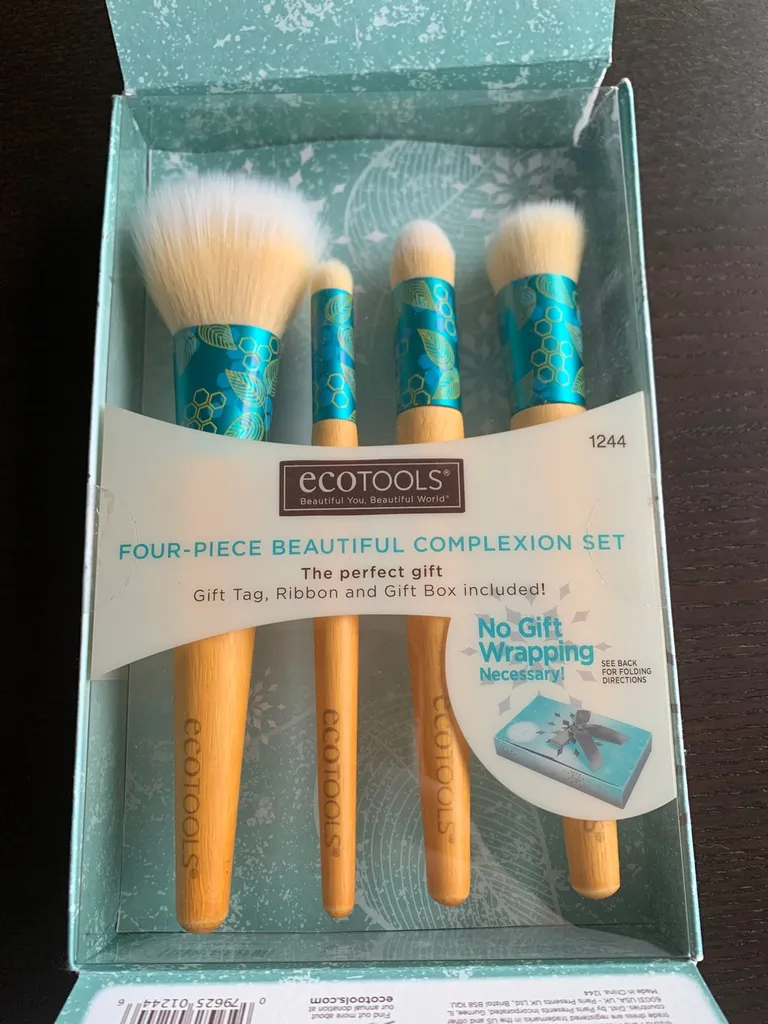 BNIB Make Up Brushes photo 1