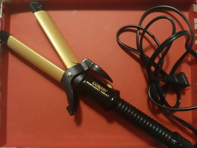 Conair 2-in-1 Straightening Iron And Curling Iron photo 1