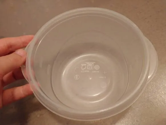 Rubbermaid Container - Bowl Shape & Size photo 1