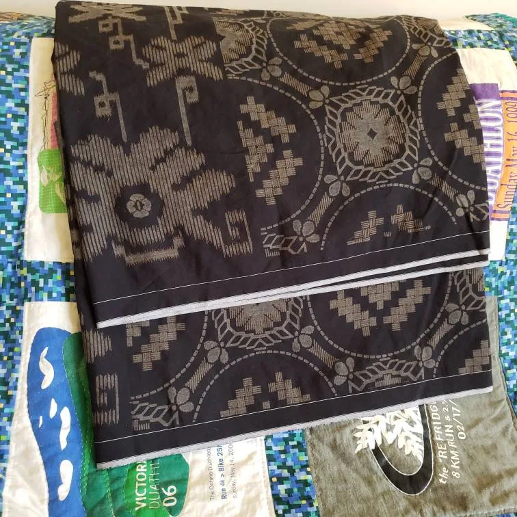 Clean and Never-used Sarong photo 1