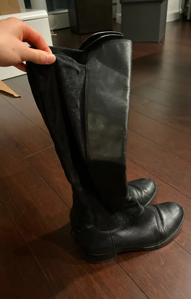 Size 7 Boots photo 1