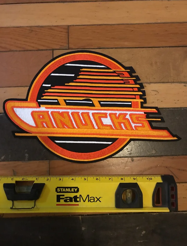 Classic Vancouver Canucks Hockey Patch photo 1