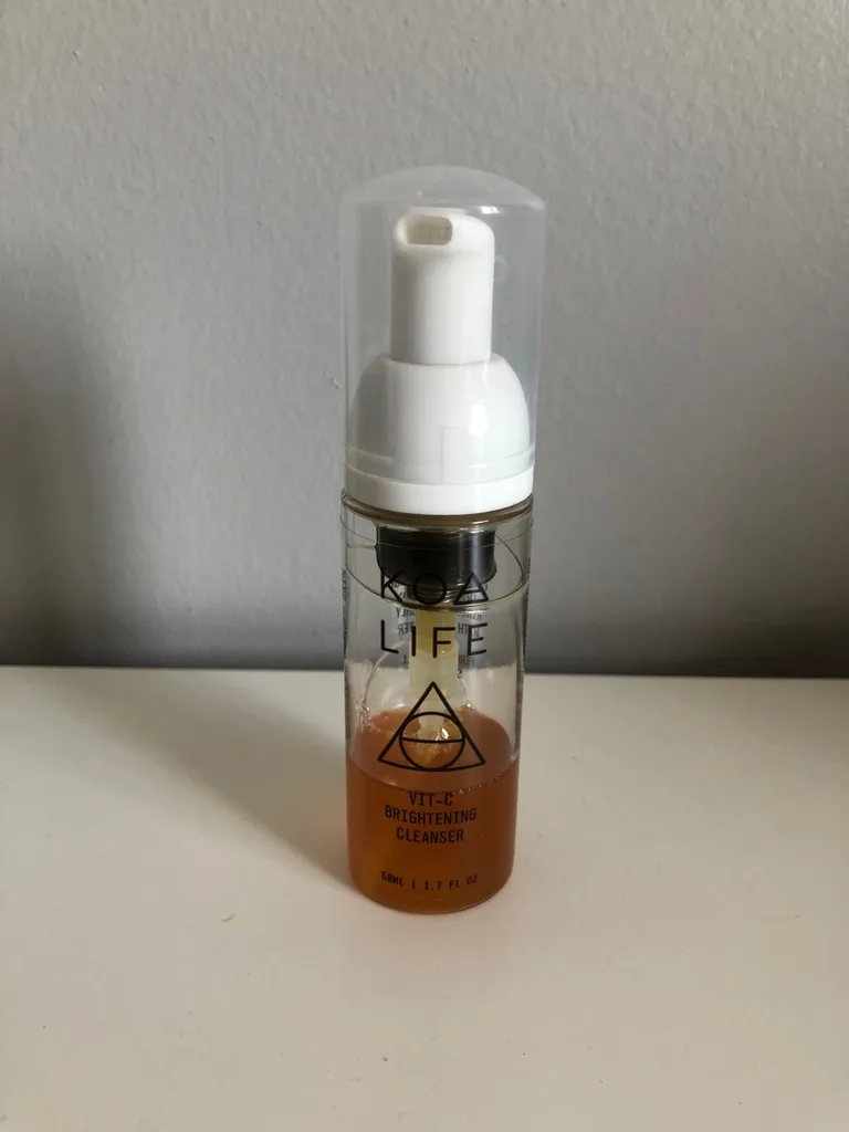 KOA LIFE Vit-C Brightening Cleanser photo 1