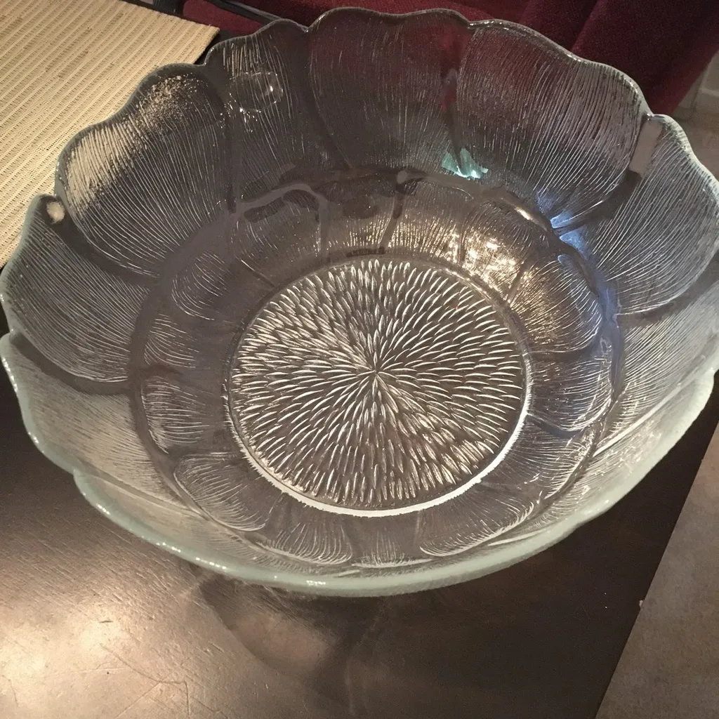 Glass Serving Bowl photo 1