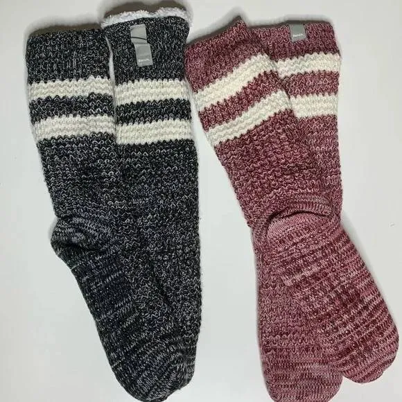 Bench Fuzzy Slipper Socks photo 1