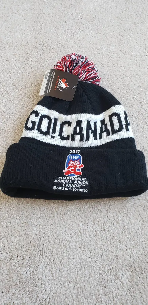 IIHF Hockey Canada Toque photo 1