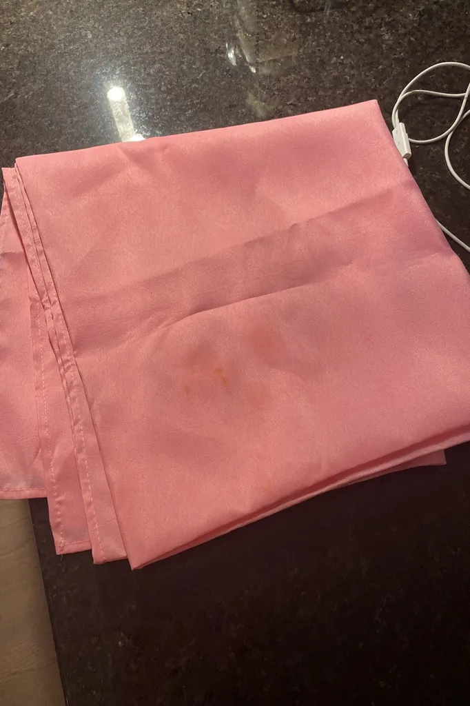 Pink Tablecloth photo 1