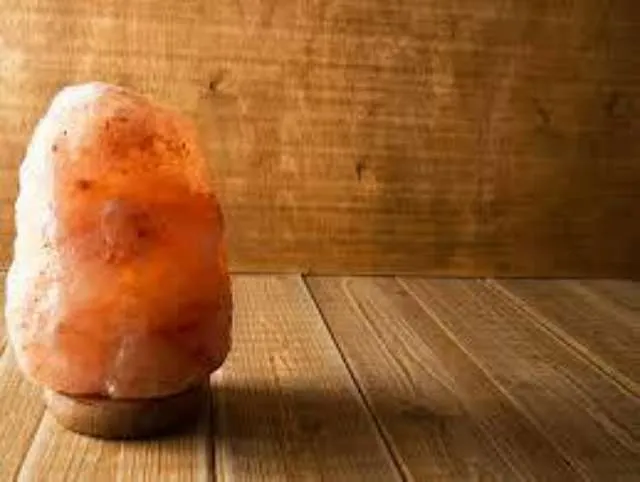 Himalayan Salt Lamp photo 1