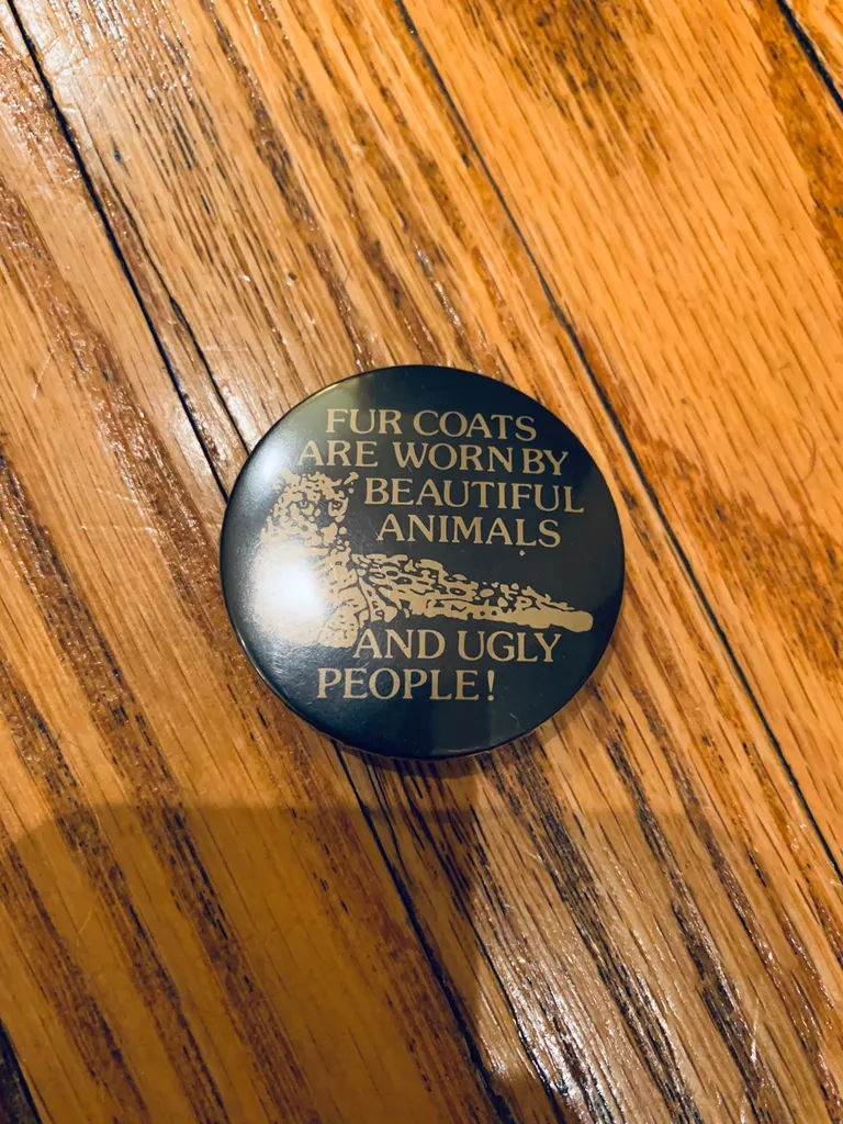 Insulting Anti-fur Button photo 1